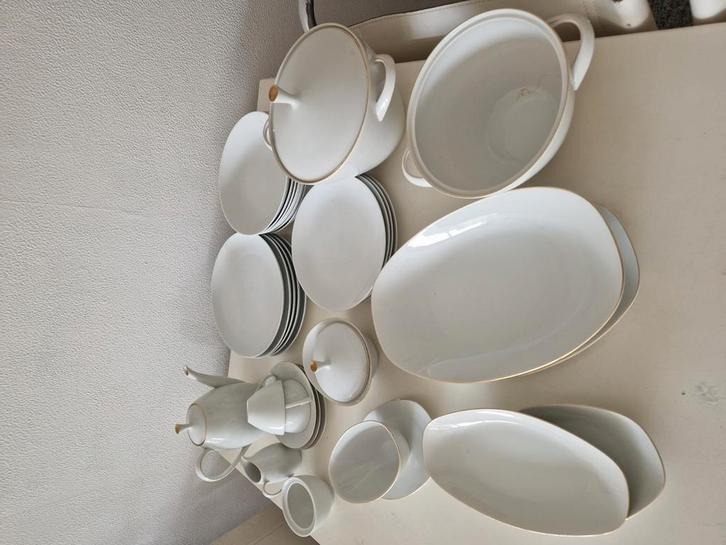 Porseleinen Arsberg servies uit 1958, Huis en Inrichting, Woonaccessoires | Wijnrekken, Gebruikt, Minder dan 50 cm, Overige materialen