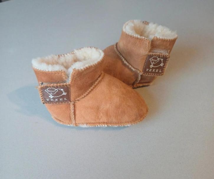 Baby slofjes schapenwol Texel, Kinderen en Baby's, Babykleding | Schoentjes en Sokjes, Zo goed als nieuw, Jongetje of Meisje, Slofjes