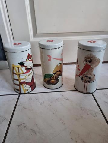 bolletje fabeltjes krant blikken 3 stuks  beschikbaar voor biedingen