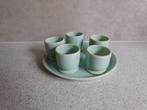 Bord 17 cm. en 5 eierdopjes Zeegroen, Gebruikt, Keramiek, Ophalen of Verzenden, Bord(en)
