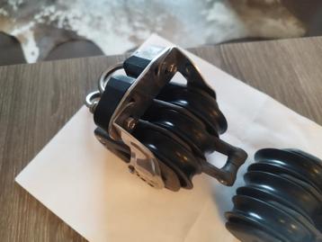 Drievoudig blok 60mm met hondsvot en klem, merk Rutgerson. beschikbaar voor biedingen