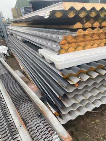 golf sandwich panelen 5.80 lang dakplaten + 6,90 +4,30 +3,30 beschikbaar voor biedingen