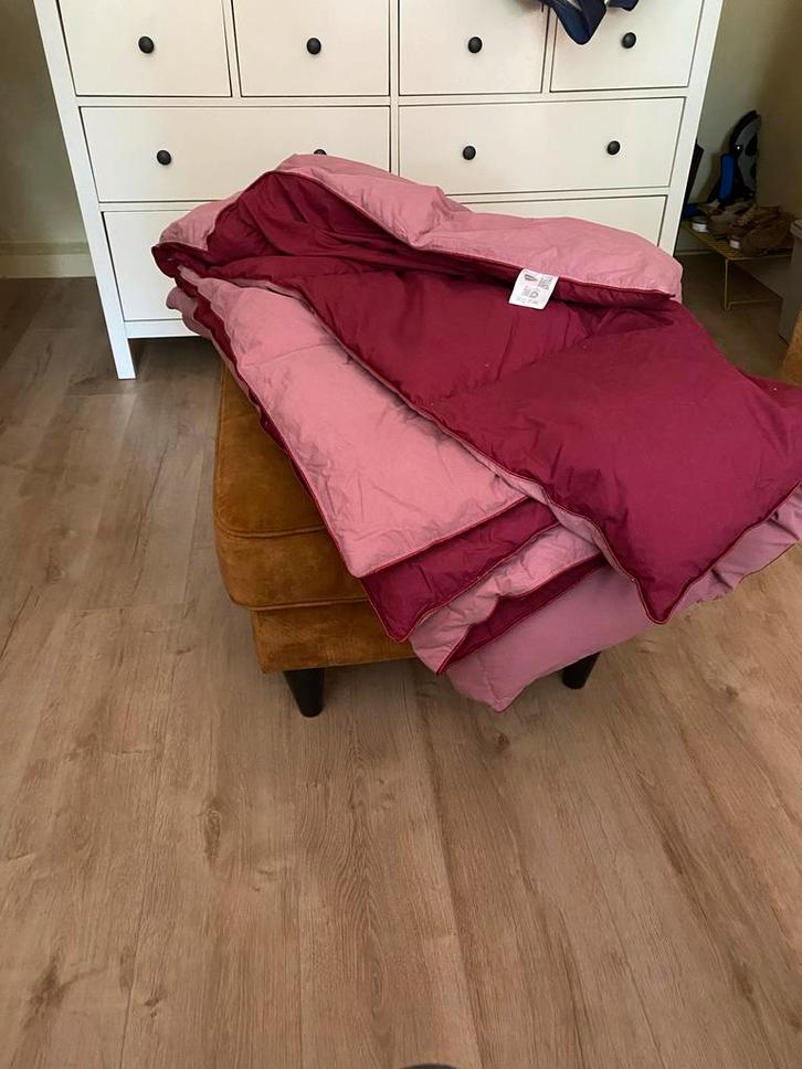 Zelesta Donzen Dekbed 240x200, Huis en Inrichting, Slaapkamer | Beddengoed, Zo goed als nieuw, Deken of Dekbed, Tweepersoons, Roze