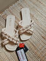 Schattige slippertjes Nieuw 37., Ophalen of Verzenden, Nieuw, Sneakers of Gympen