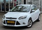 Ford Focus 1.0 Champions League Navi Nw APK Stoel VW Park.se, Euro 5, 101 pk, Gebruikt, 635 kg
