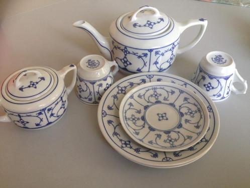 Jager eisenberg original Blau Saks, Antiek en Kunst, Antiek | Servies los, Ophalen of Verzenden