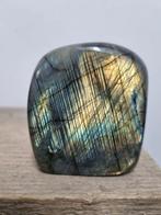 Sculptuur van labradoriet, Ophalen of Verzenden, Mineraal