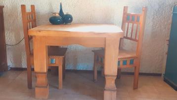 BORREQUITO Eettafel 1x1 mtr met 2 stoelen mexicaans beschikbaar voor biedingen