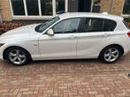 BMW 116i Sport, Leder, Stoelverwarming, Xenon, Apple Carplay, 4 cilinders, Wit, Leder, 1200 kg