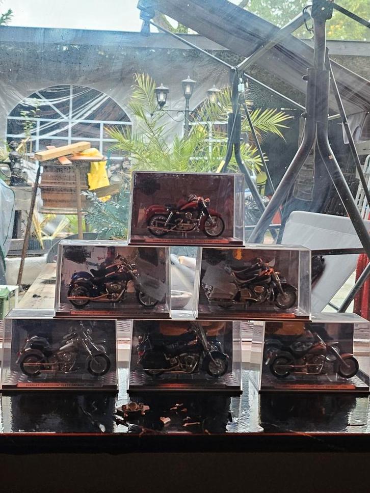 Harley Davidson Bouw Motoren - Zoldervondst, Hobby en Vrije tijd, Modelauto's | 1:18, Gebruikt, Motor, Overige merken, Ophalen of Verzenden