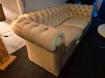 Lichtgele Chesterfield bank, Huis en Inrichting, Ophalen, Overige materialen, Gebruikt, 150 tot 200 cm