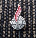 Vintage VARA Speldje,  oud logo, Ophalen of Verzenden, Gebruikt, Merk, Speldje of Pin