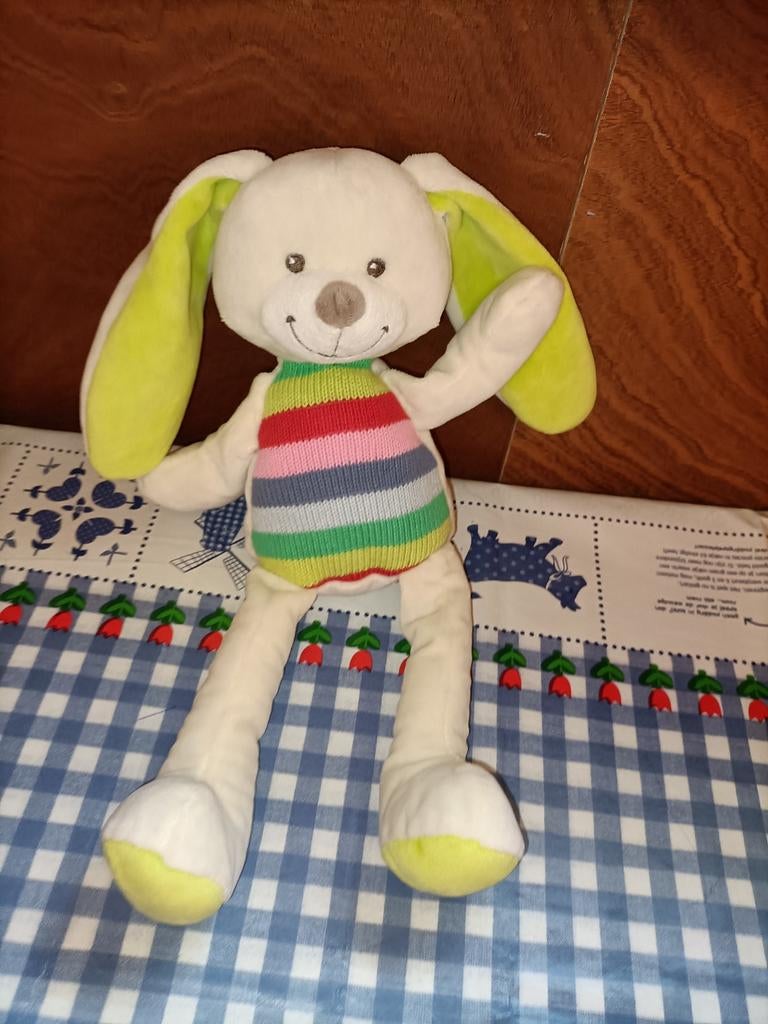Nicotoy konijn knuffel met gekleurde strepen op buik, Kinderen en Baby's, Speelgoed | Knuffels en Pluche, Ophalen of Verzenden