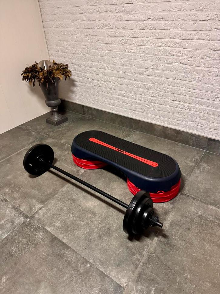 Les Mills Smartbar halterset + Step – compleet met gewichten, Sport en Fitness, Fitnessmaterialen, Zo goed als nieuw, Halterset