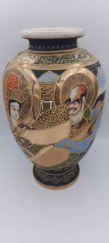 Satsuma Vaas - Porselein - Japan - Moriage beschikbaar voor biedingen