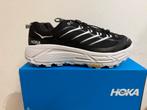 Te koop nieuwe Hoka U Mafate Three 2 maat 44, Postlaan 3, Hoka, Zwart, Nieuw