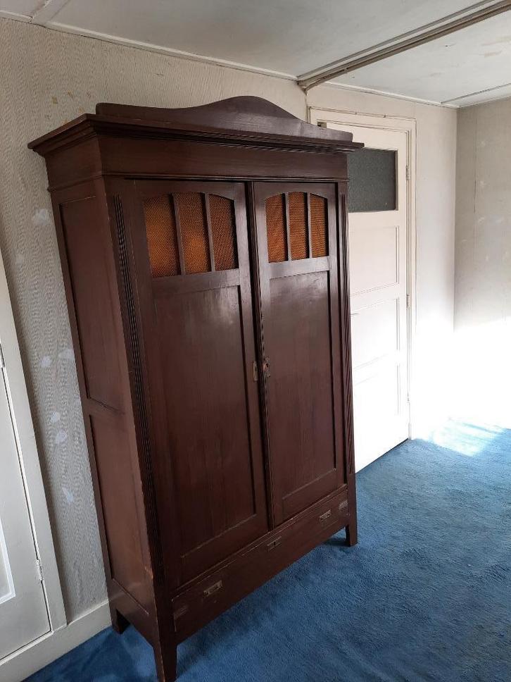 Brocante kleding/linnen kast, Huis en Inrichting, Kasten | Kledingkasten, Gebruikt, 150 tot 200 cm, 100 tot 150 cm, 50 tot 75 cm