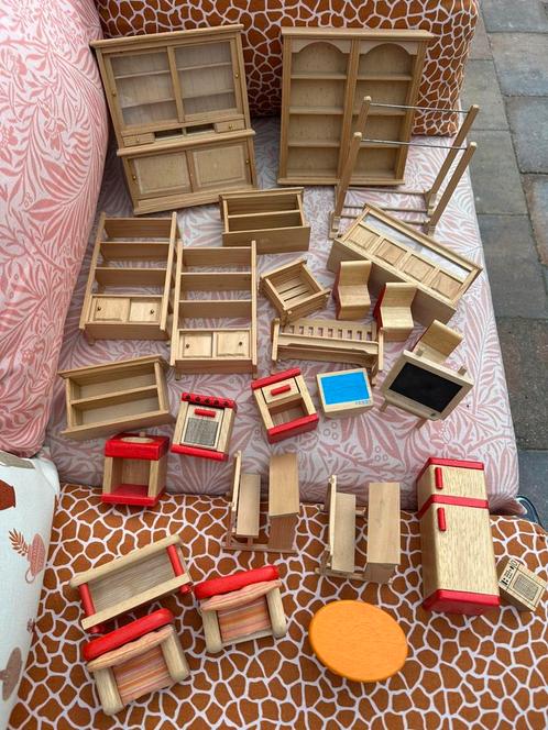 Poppenhuis meubeltjes - miniatuur meubels - houten speelgoed, Verzamelen, Poppenhuizen en Toebehoren, Gebruikt, Poppenhuis, Ophalen of Verzenden