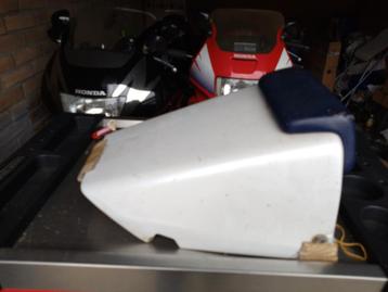 Seat over honda vfr750f de 1991 beschikbaar voor biedingen