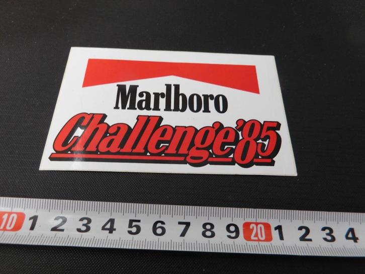 sticker MARLBORO Challenge 1985, Verzamelen, Stickers, Zo goed als nieuw, Ophalen