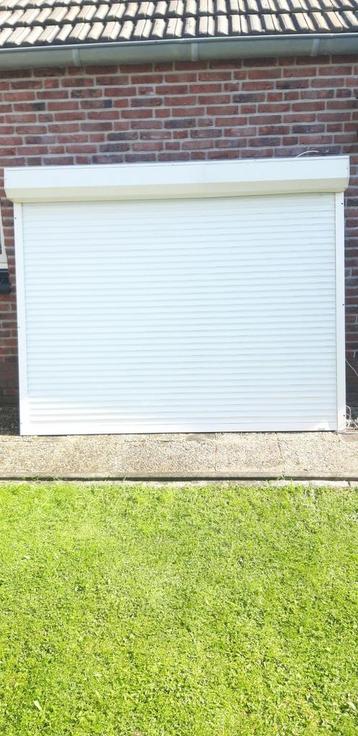Rolluik elektrisch afmeting 1695mm x 1240mm 9001 beschikbaar voor biedingen