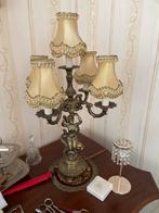 Antieke 5-arms lamp met figurenvoet en kapjes, Ophalen