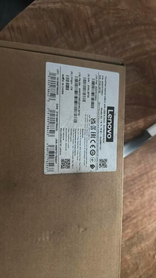 Lenovo 40AF0135EU, Computers en Software, Netwerk switches, Ophalen of Verzenden