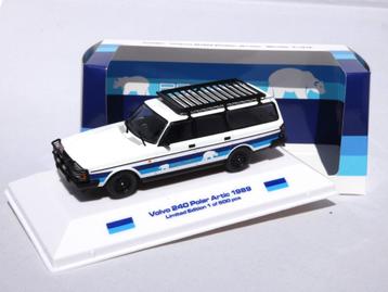 Volvo 240 Polar Artic VMC IXO wit beschikbaar voor biedingen