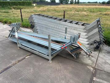 Layher alu bordestrappen beschikbaar voor biedingen