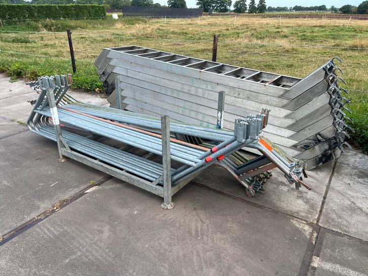 Layher alu bordestrappen, Doe-het-zelf en Verbouw, Ladders en Trappen, Gebruikt, Ophalen