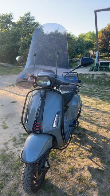Vespa sprint 2017 Nardo grey beschikbaar voor biedingen