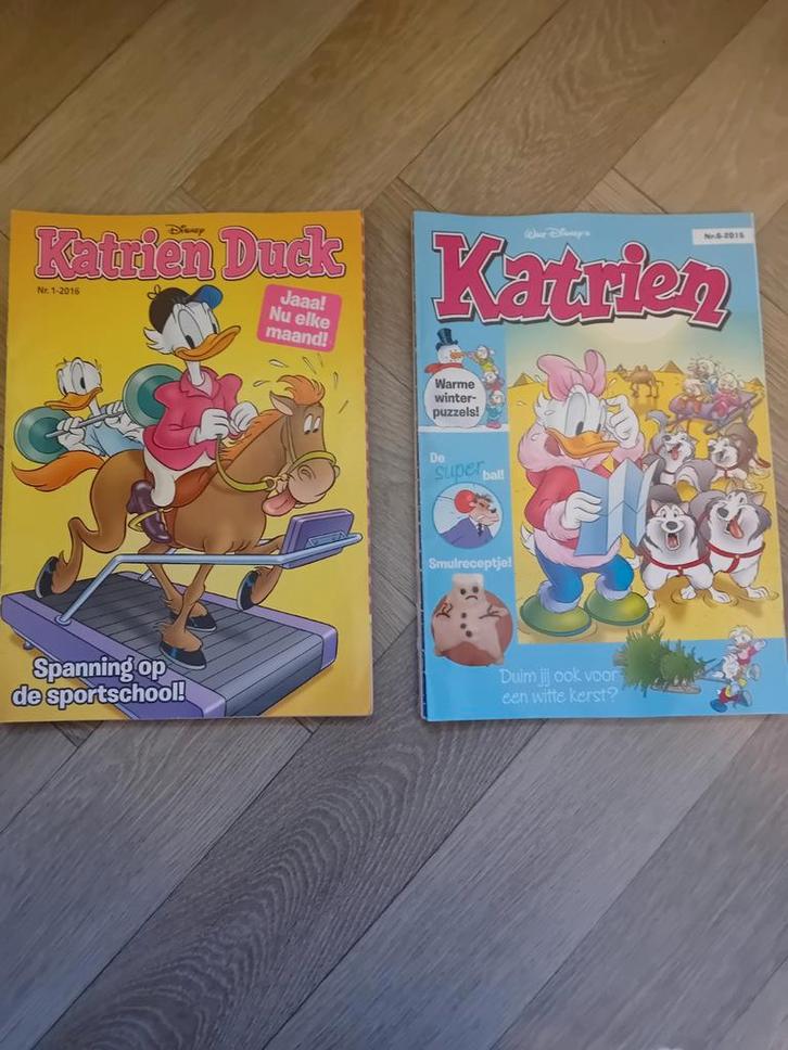 13 stuks katrien duck 2015 en 2016 meer te koop!, Boeken, Stripboeken, Meerdere stripboeken, Ophalen of Verzenden