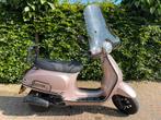 Marengo v-line scooter 2023 met 1500 km op teller, Ophalen, Maximaal 45 km/u, Nieuw, Benzine