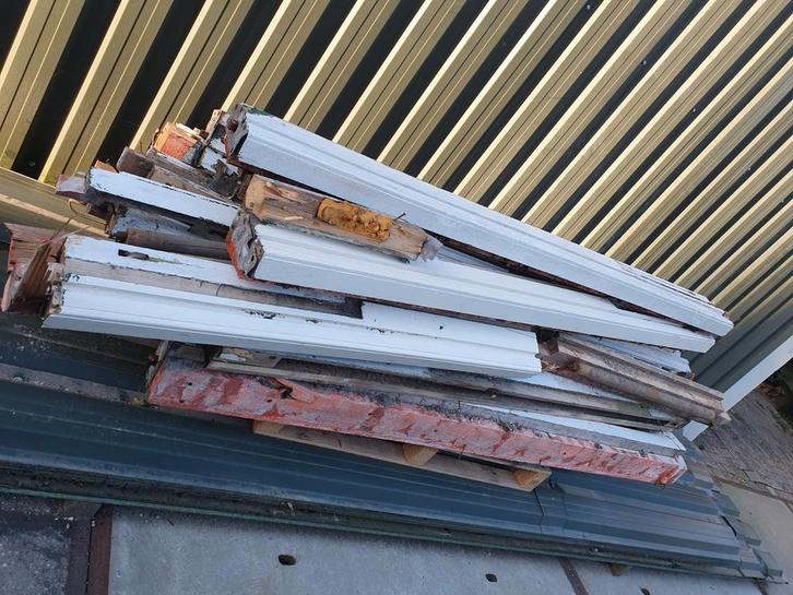 Kozijnen hout grenen monumentaal, Tuin en Terras, Palen, Balken en Planken, Zo goed als nieuw, Balken, Ophalen of Verzenden