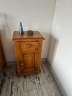Twee eikenhouten nachtkastjes., Ophalen, Gebruikt, Minder dan 45 cm, 70 cm of meer