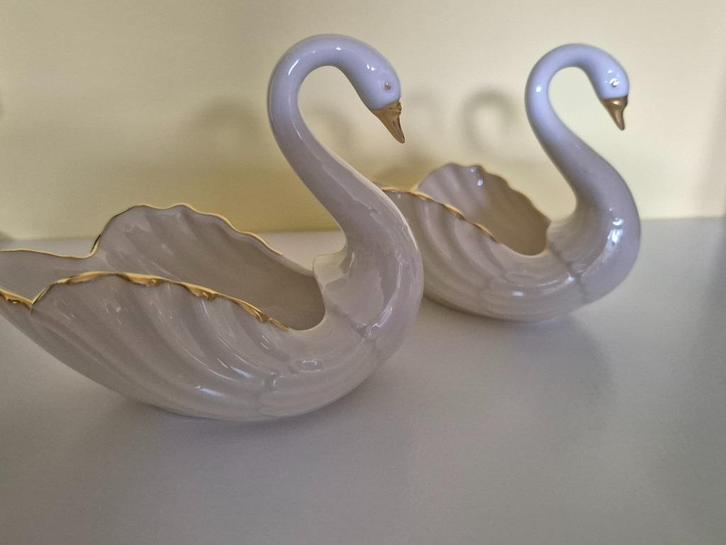 2 porseleinen Zwanen beeldjes - Lenox USA - 24k gouden rand, Huis en Inrichting, Woonaccessoires | Overige, Zo goed als nieuw