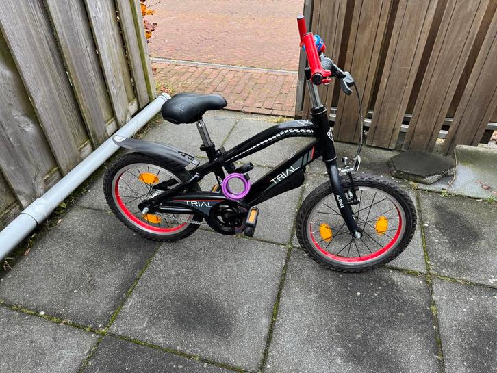 Alpina Trial 16 inch kinderfiets, Fietsen en Brommers, Fietsen | Jongens, Zo goed als nieuw, 16 inch, Handrem, Ophalen