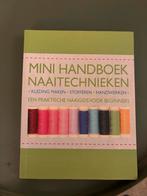 Handboek Naaitechnieken - Leer Naaien!, Boeken, Alison Smith, Ophalen of Verzenden, Zo goed als nieuw, Borduren en Naaien
