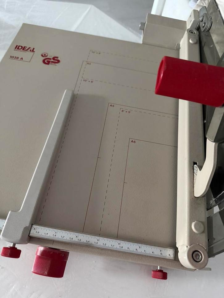 Ideal snijmachine, Diversen, Papierwaren, Zo goed als nieuw, Ophalen of Verzenden