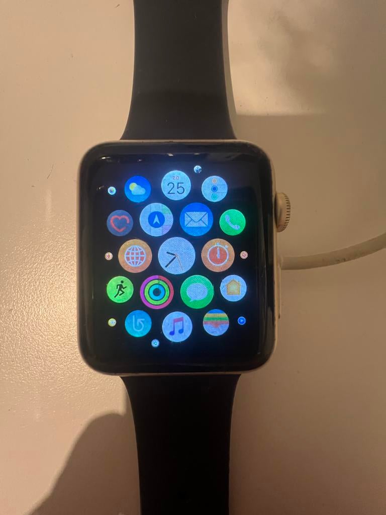 Apple Watch 42mm 7000 Serie, Sieraden, Tassen en Uiterlijk, Smartwatches, IOS, Ophalen of Verzenden, Waterdicht, Zilver
