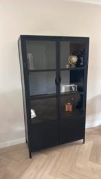 Vitrine kast staal in erg goede staat!, Ophalen, 50 tot 100 cm, Glas, 25 tot 50 cm