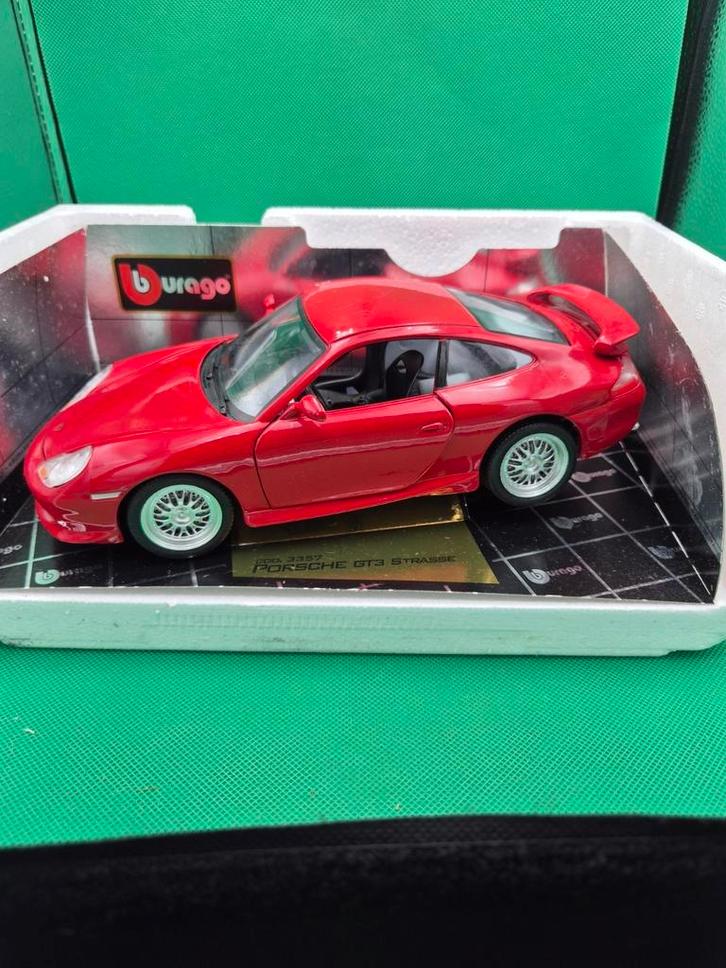 125 porsche gt3 strasse 1/18 bburago, Hobby en Vrije tijd, Modelauto's | 1:18, Zo goed als nieuw, Bburago, Ophalen of Verzenden