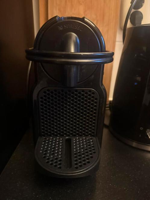 Nespresso koffiezetapparaat cupjes magimix, Witgoed en Apparatuur, Koffiezetapparaten, Zo goed als nieuw, Koffiemachine, Ophalen