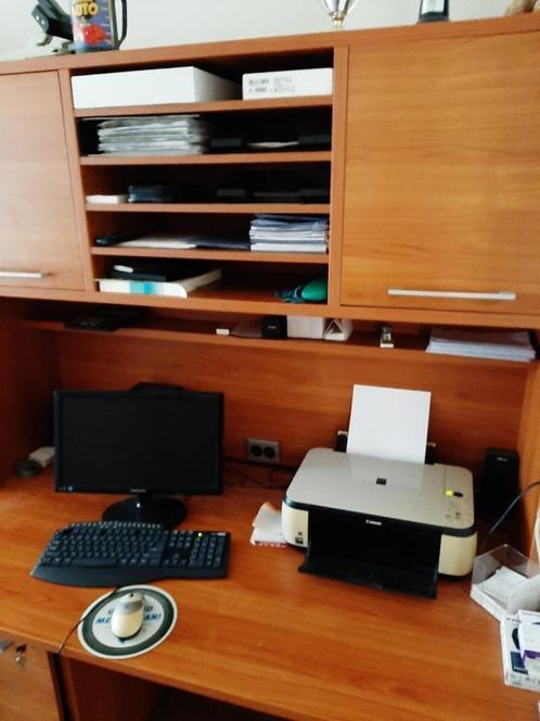 Bureau's en boekenkast kersen, Huis en Inrichting, Overige Huis en Inrichting, Zo goed als nieuw, Ophalen