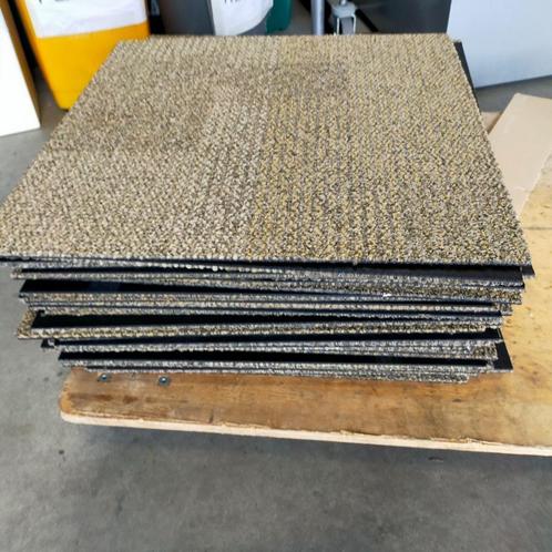 Tapijttegels vloerbedekking beige/oker/bruin 50x50 cm 10m2, Huis en Inrichting, Stoffering | Vloerbedekking, Tapijttegels, Beige
