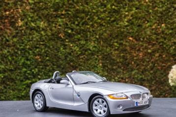 BMW Z4 3.0 Roadster E85 Solido 1/18 Zilver In nette staat beschikbaar voor biedingen
