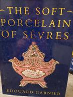 THE SOFT PORCELAIN OF SEVRES, Ophalen of Verzenden, Zo goed als nieuw