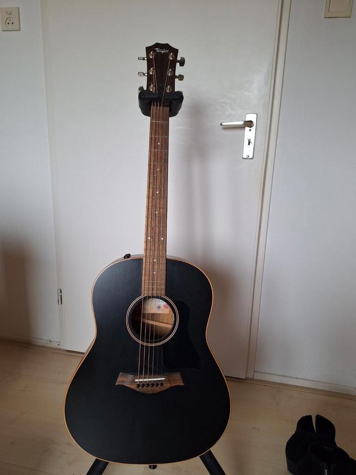 Taylor AD 17e Blacktop gitaar., Muziek en Instrumenten, Snaarinstrumenten | Gitaren | Akoestisch, Gebruikt, Western- of Steelstringgitaar