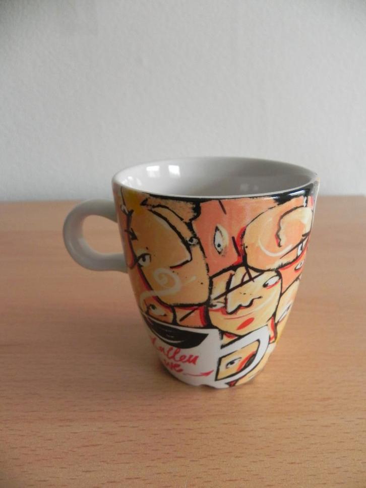 Burendag mokje Douwe Egberts Bakkie doen? - Selwyn Senatori, Huis en Inrichting, Keuken | Servies, Zo goed als nieuw, Kop(pen) en/of Schotel(s)