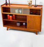 Vintage dressoir | highboard | sideboard | mid century, Huis en Inrichting, Kasten | Dressoirs, Ophalen, 150 tot 200 cm, 25 tot 50 cm